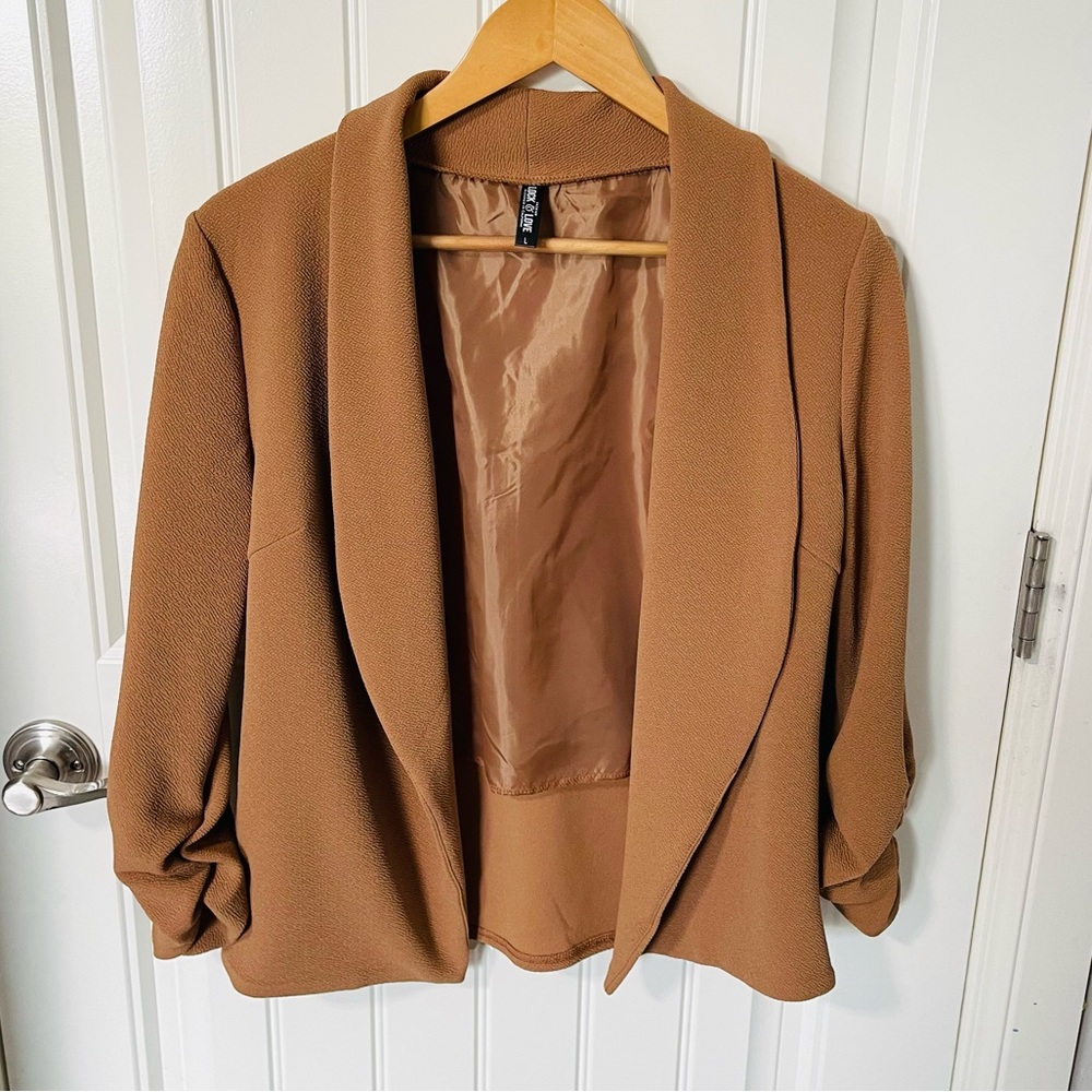 LIKE NEW Lock and Love Women 3/4 Sleeve Blazer. - Picture 4 of 9